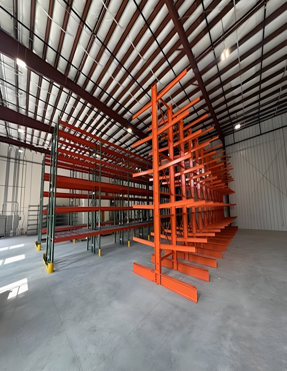 Five-level cantilever racking in a 20-foot clear greenfield warehouse